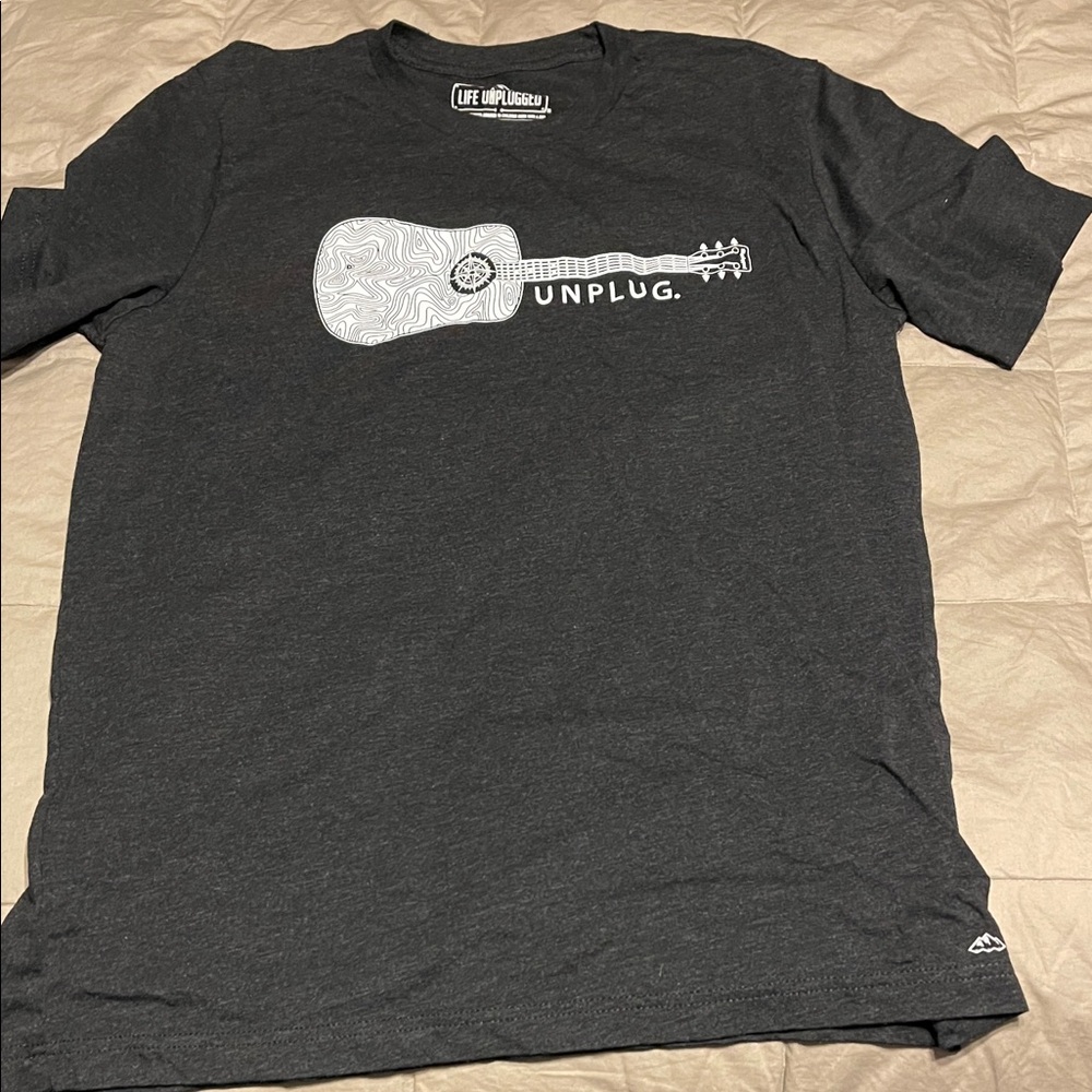 Gray Life unplugged T-Shirt with guitar